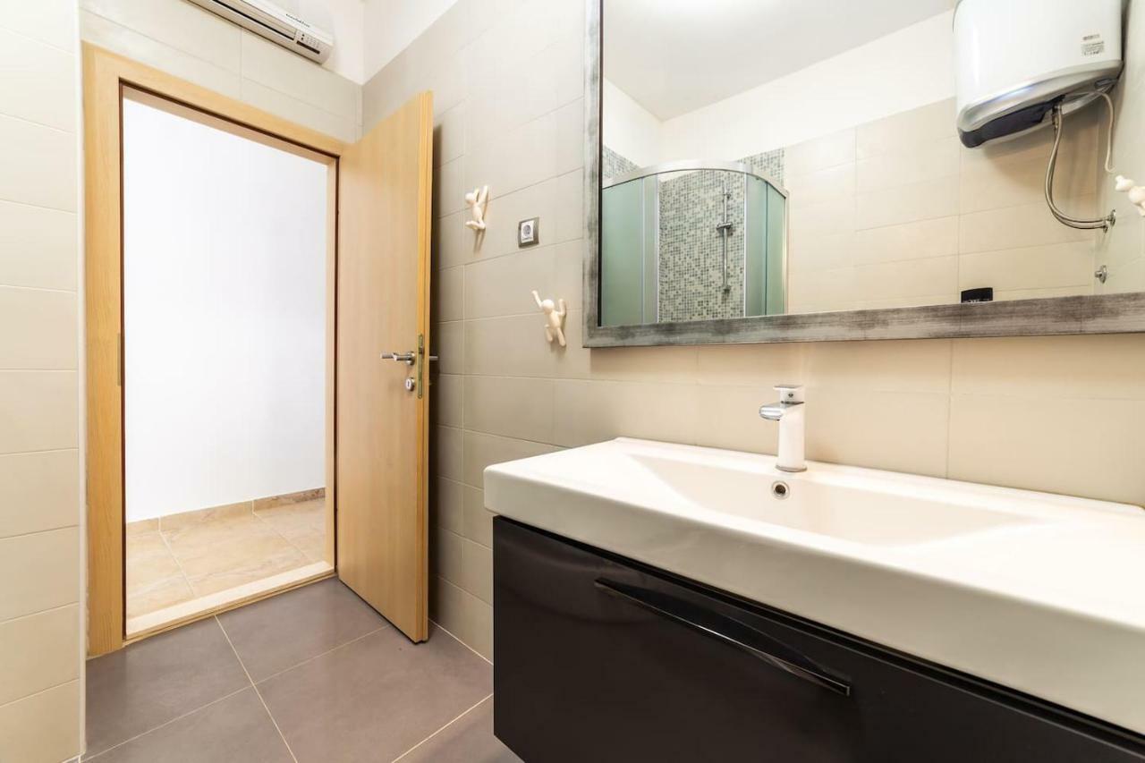 Ln New Apartment สปลิท ภายนอก รูปภาพ